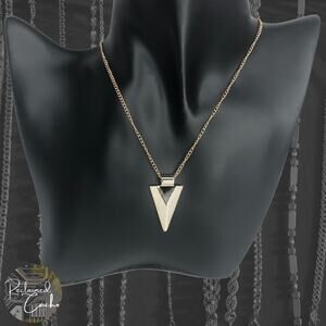 Gold Arrow Necklace